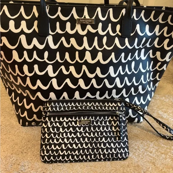 Kate Spade Black and White Wave Pattern scallop Tote - Picture 1 of 1